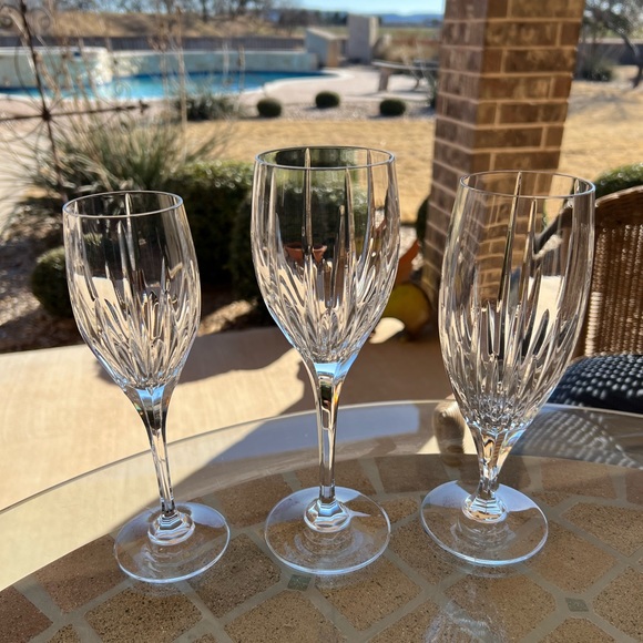 4 MIKASA Water Goblet Arctic Lights Crystal Glasses - Picture 4 of 5